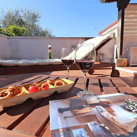 Casa Malvasia Nera アパート *